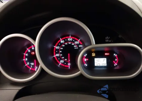 2010 Toyota Matrix z USA, uszkodzony, nr VIN 2T1KU4EE8AC446364